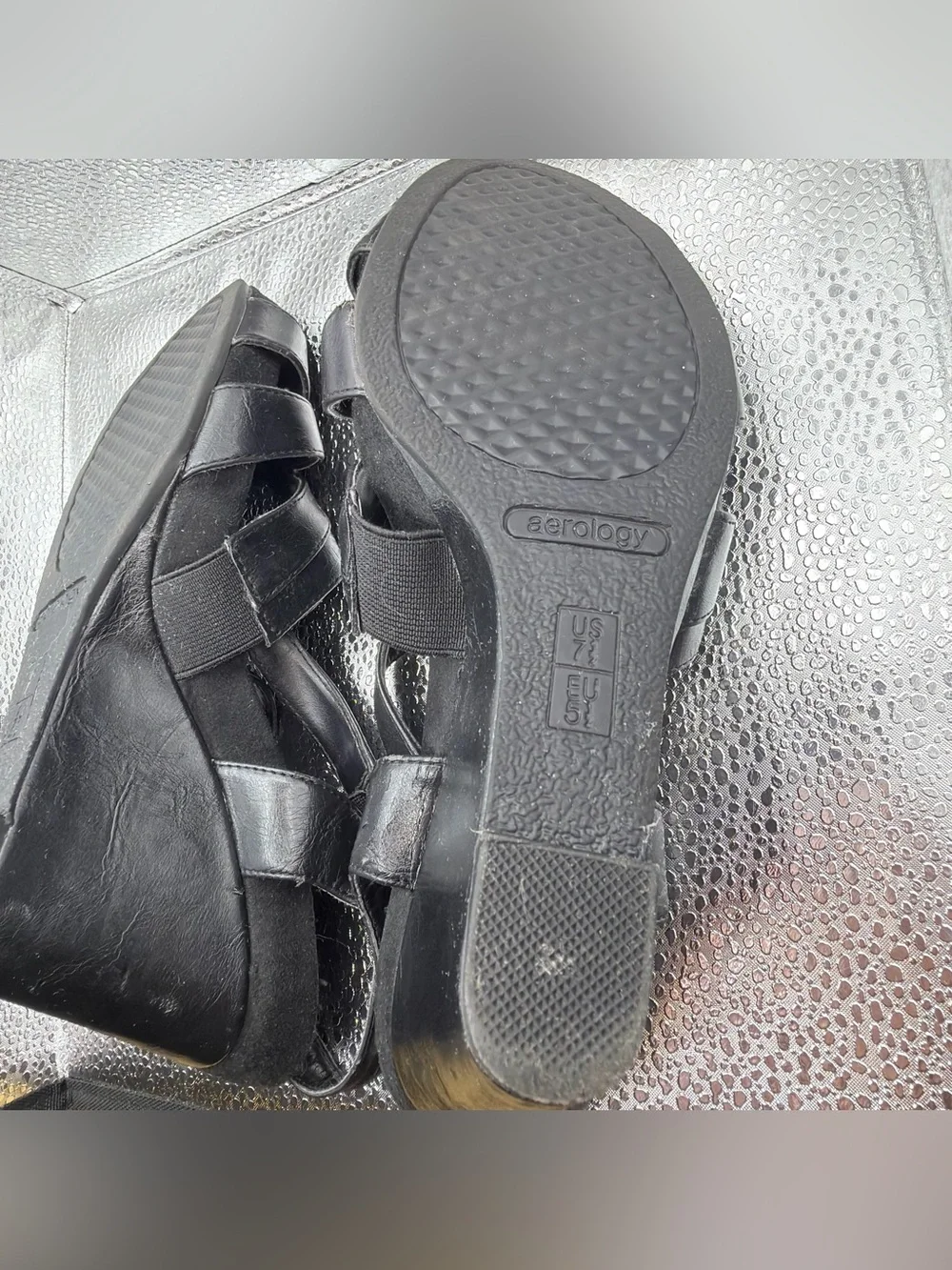 Aerology elegant black